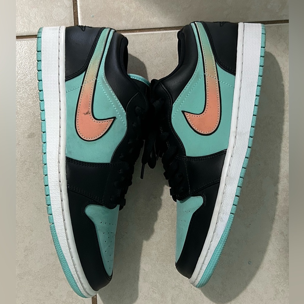 Nike Air Jordan lows